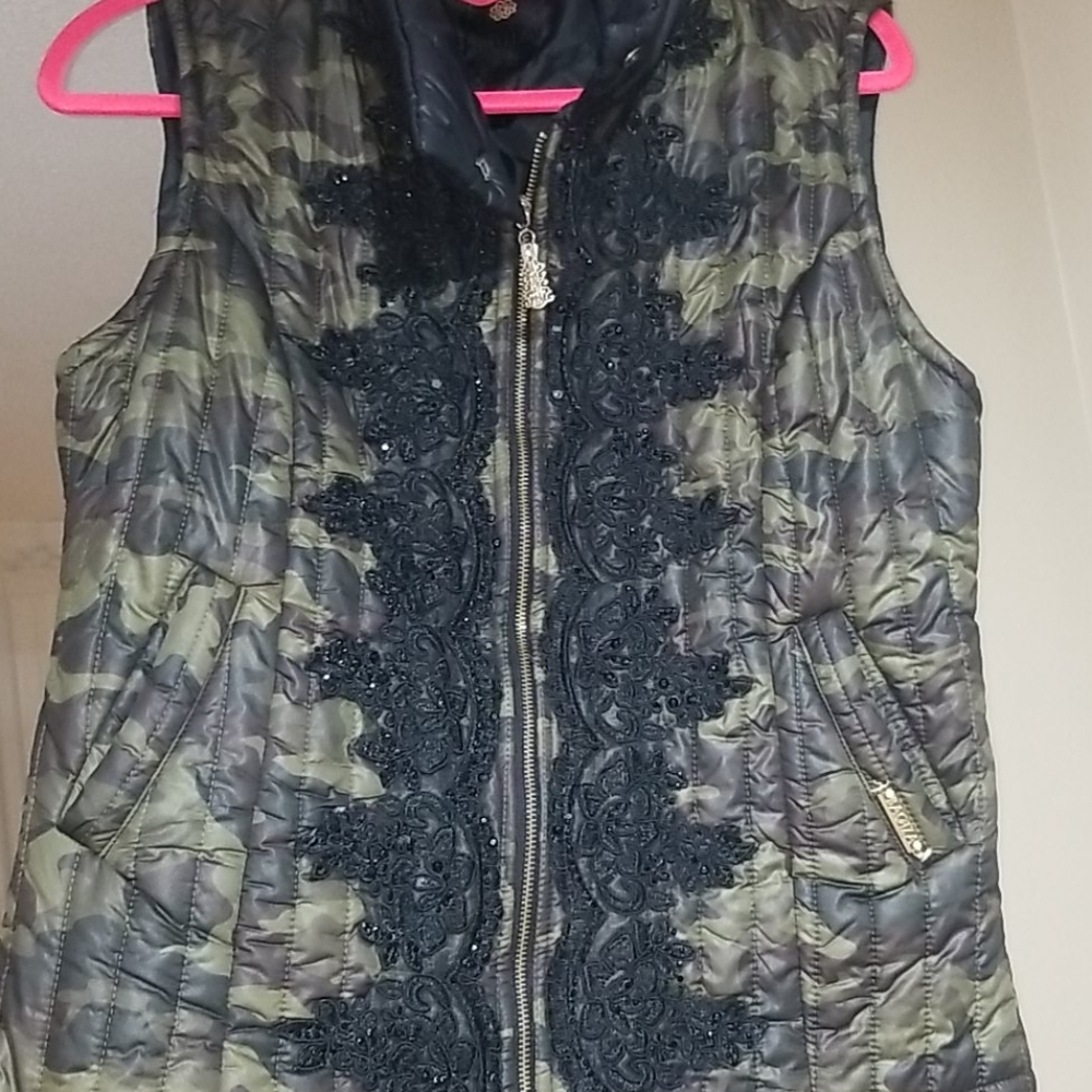 Women inflatable vest